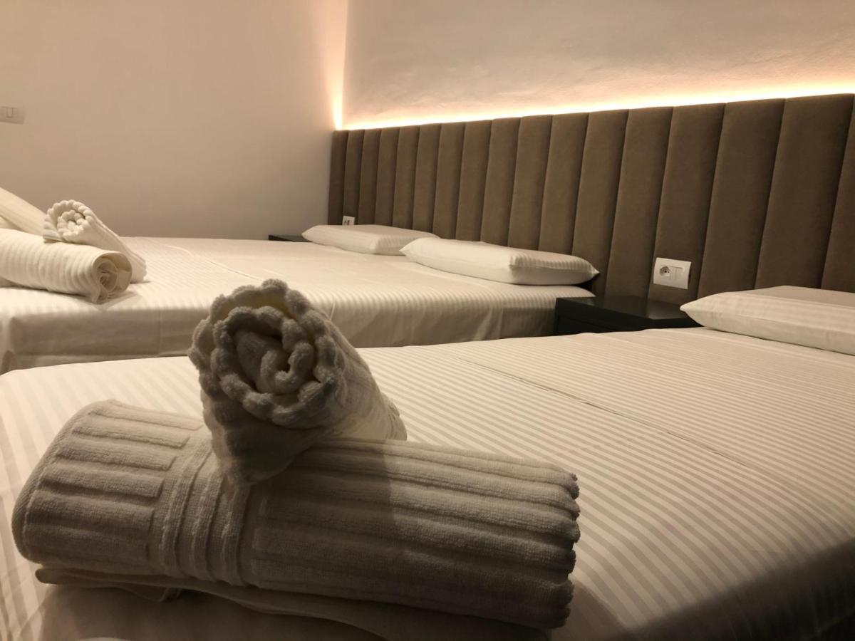 Hotel Tatzati 2 Sarandë Esterno foto