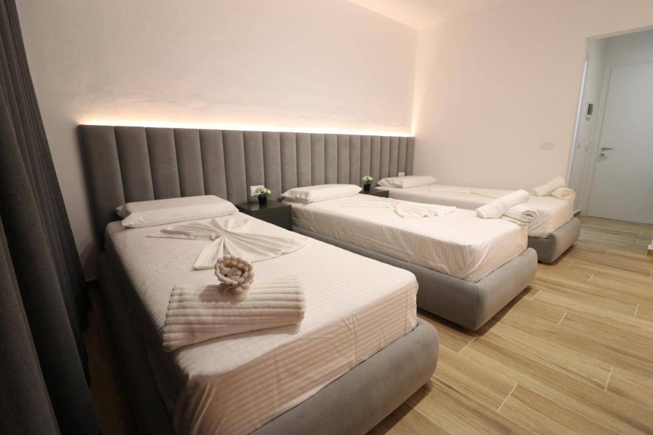 Hotel Tatzati 2 Sarandë Esterno foto